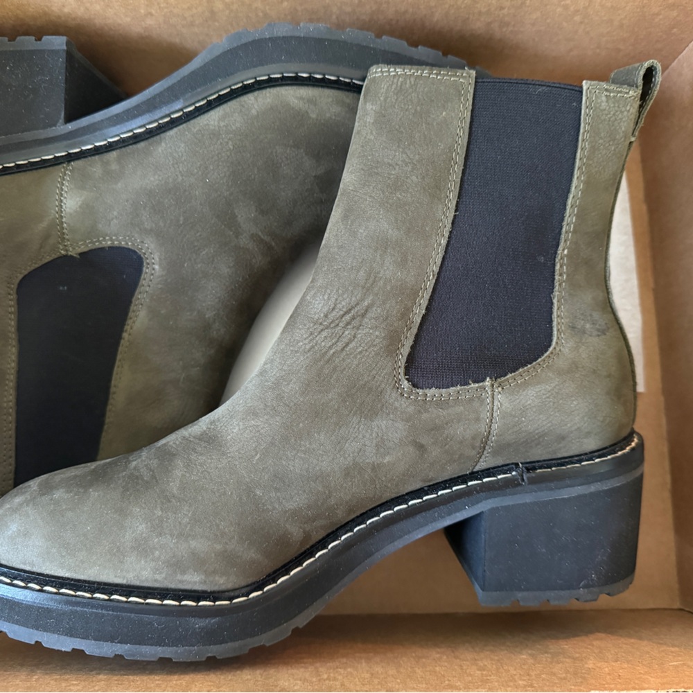 Madewell The Carina Platform Chelsea Boot size 10.5